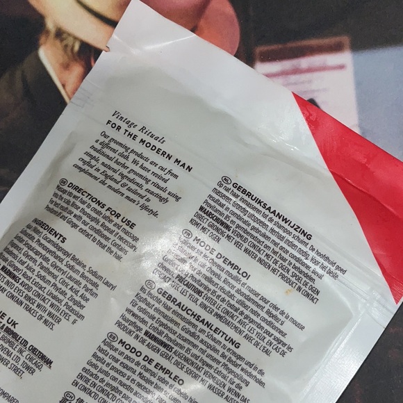 🧖🏻‍♂️ 🥃 • 🏴󠁧󠁢󠁥󠁮󠁧󠁿 HAWKINS & BRIMBLE x Top Shelf Care •🧖🏻‍♂️🥃 - Picture 6 of 8